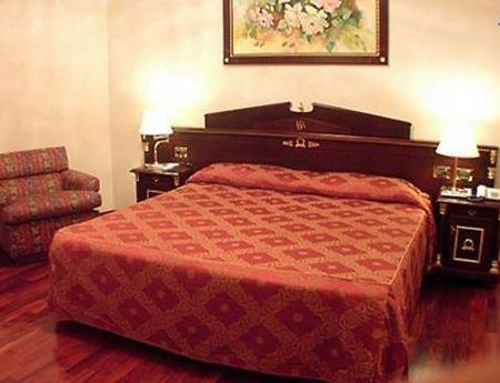 Hotel Duca Degli Abruzzi LʼAquila Esterno foto